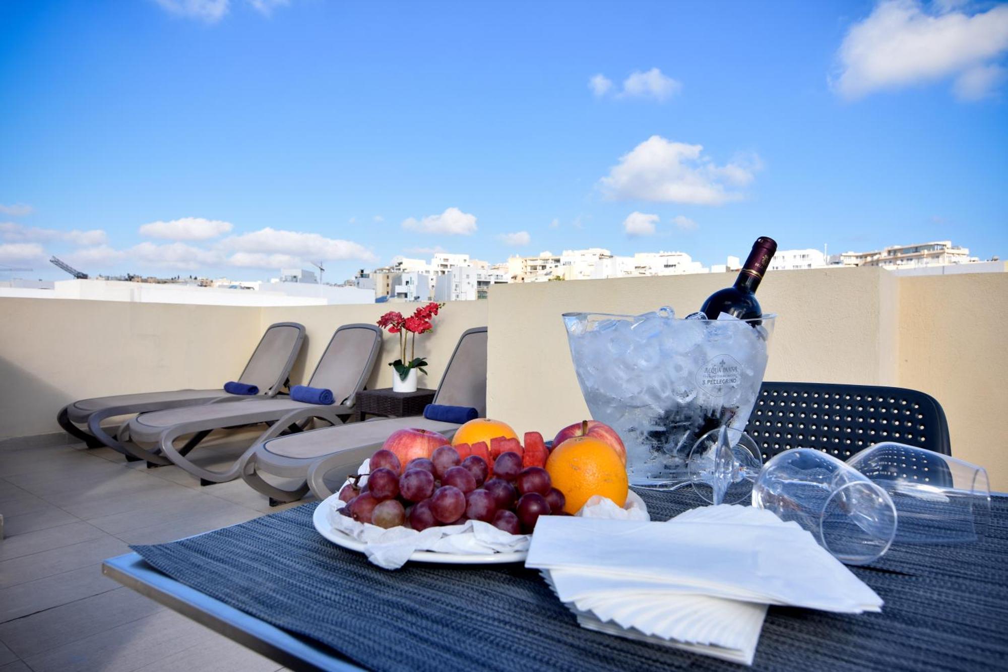 Gzira Blubay Apartments By St Hotels מראה חיצוני תמונה